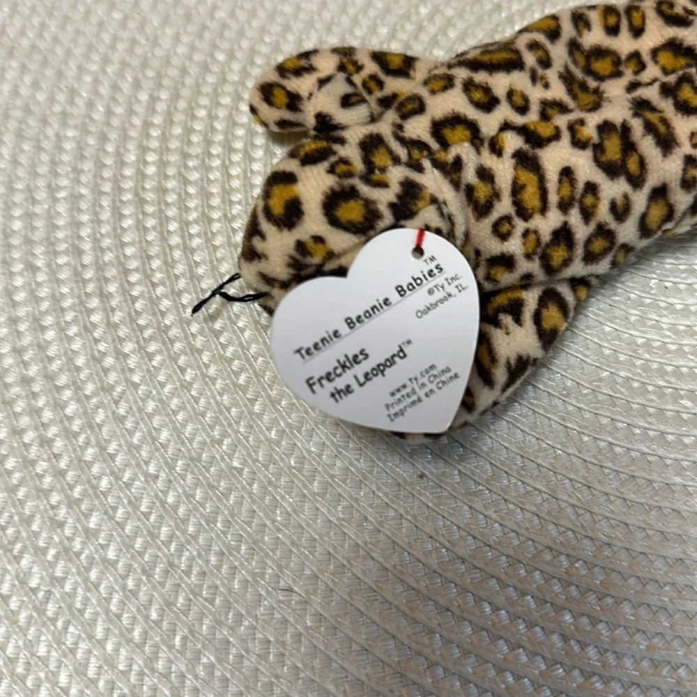 Ty freckles leopard